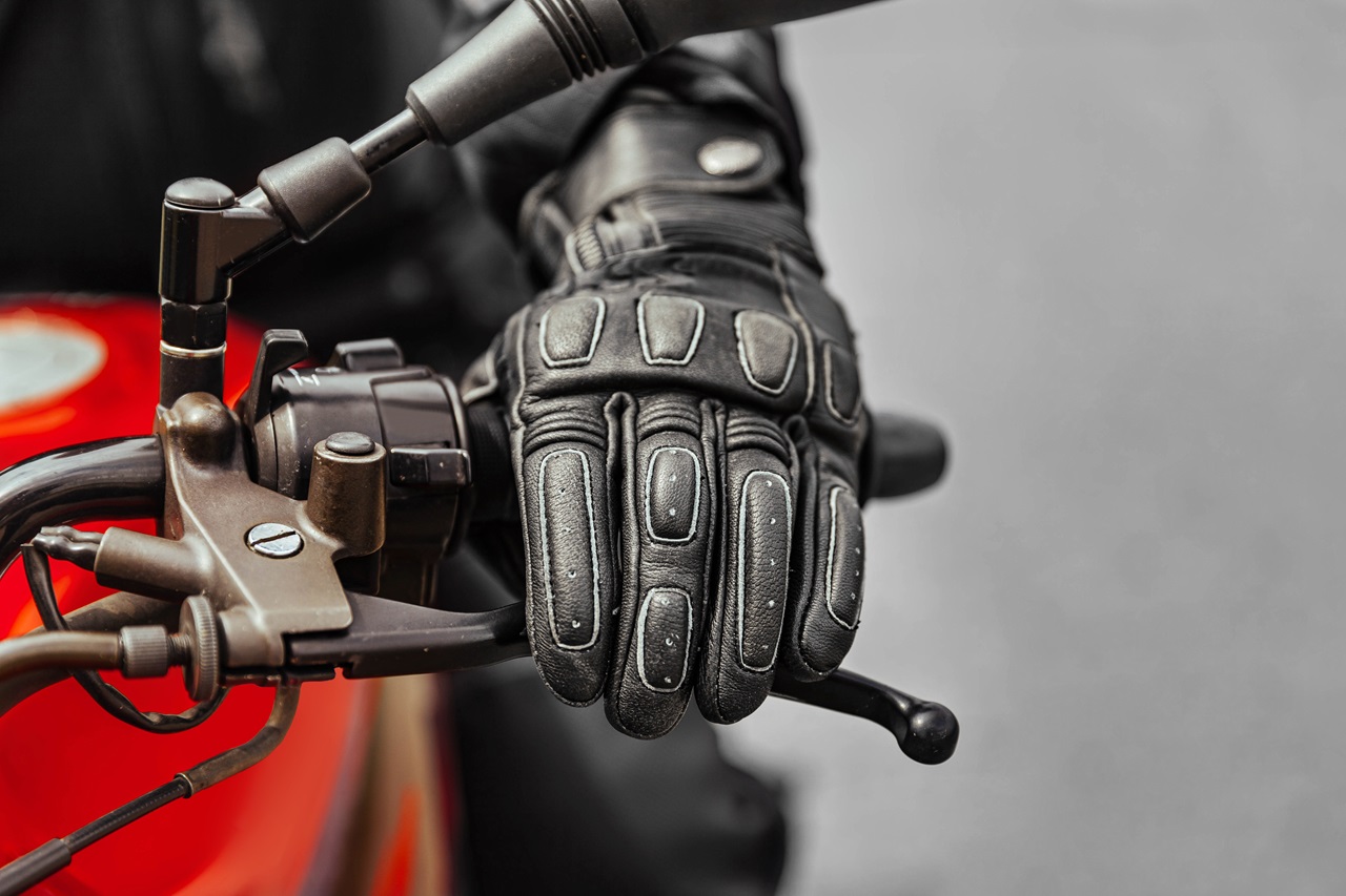 Jak wybrać odpowiednie rękawice motocyklowe?