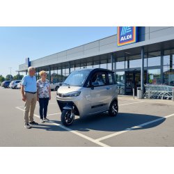  Motorower elektryczny trójkołowy zabudowany IML ARIEL 3000W na kat AM 2 os.
