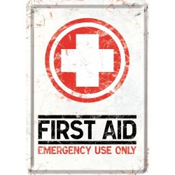  Pocztówka metalowa 14 x 10 cm First Aid