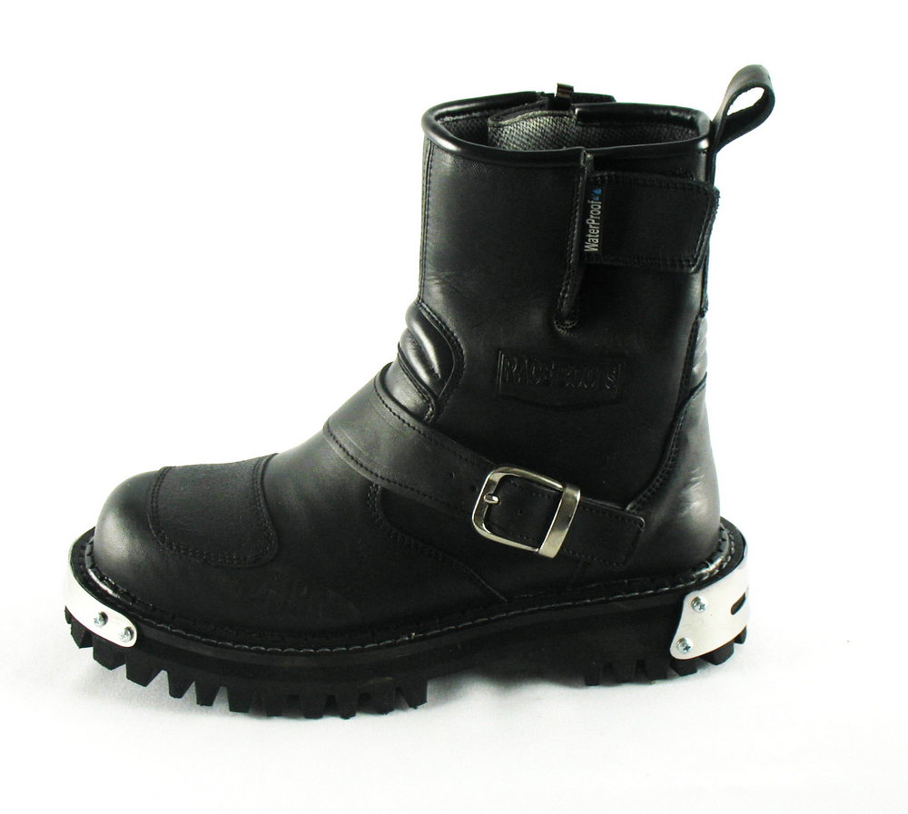 Skórzane buty z okuciami