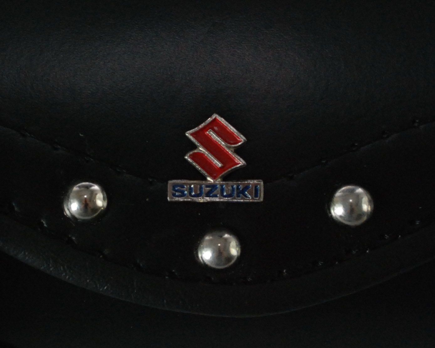 Skórzany piórnik motocyklowy Suzuki